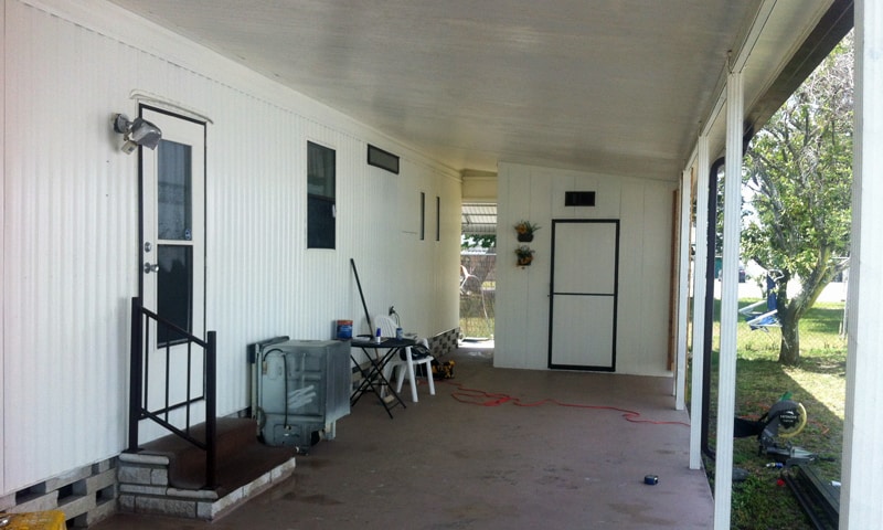 screen-porch-before-front-1